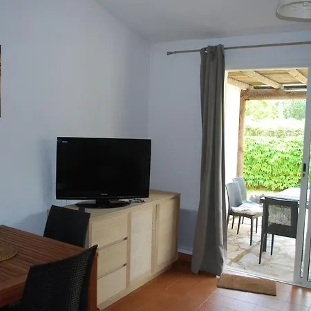 Marina Di Santa Giulia Holiday home *